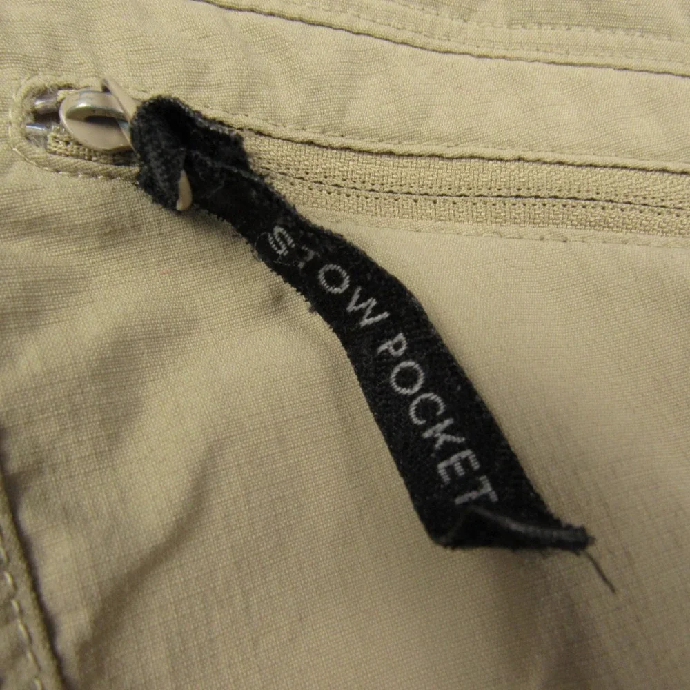 The North Face Shorts Men‎ Large Beige Nylon Outdoor Hiking Zipper Stow Pocket